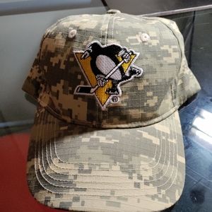 Pittsburgh penguins army print hat